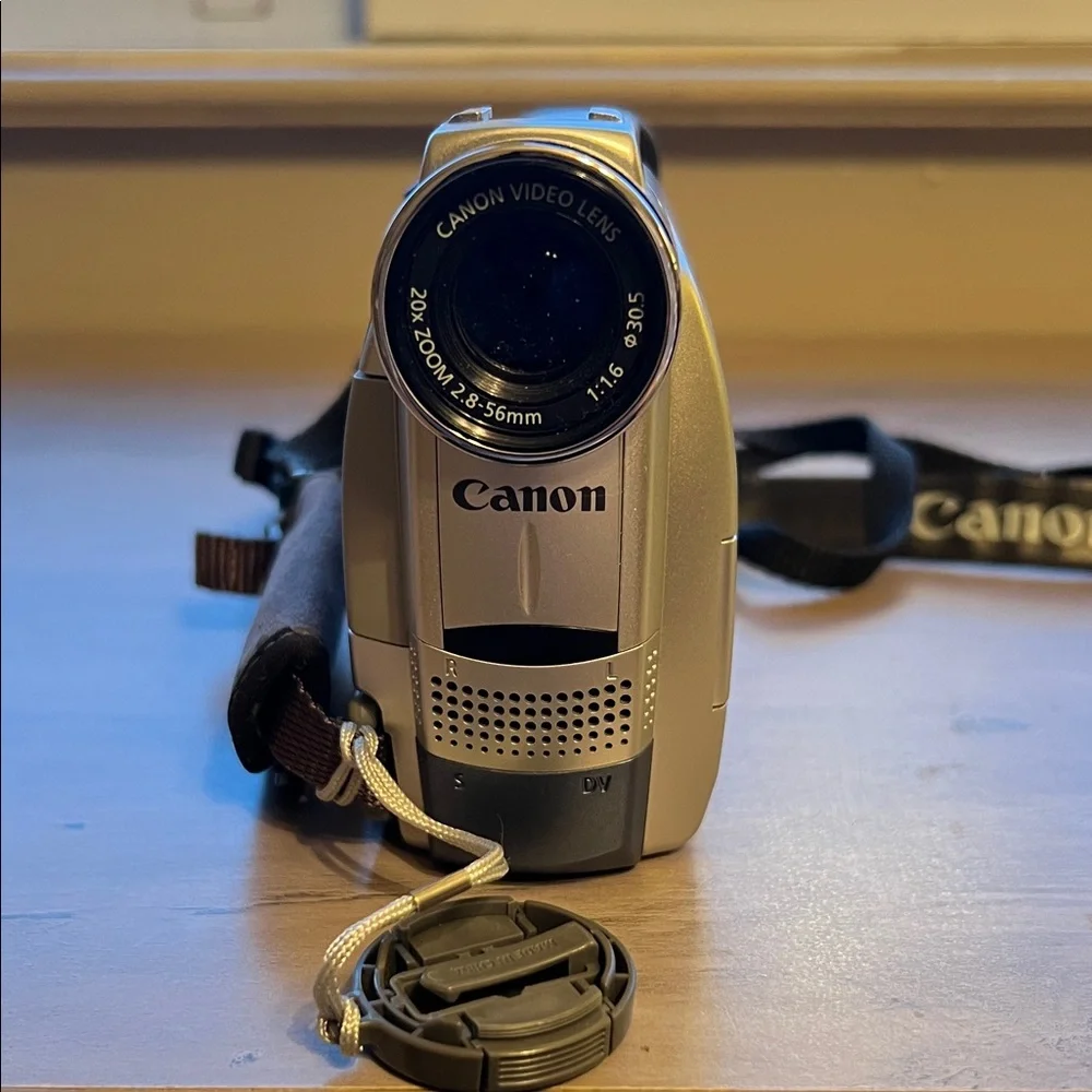 Canon NTSC ZR65 MC Digital Video Camcorder